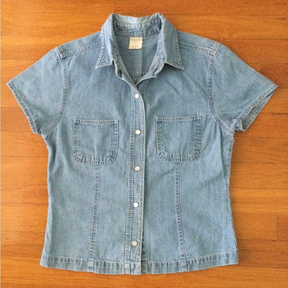Old Navy denim button short sleeve top, size S
